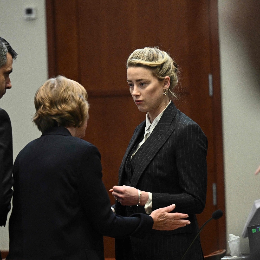 Johnny Depp lawyers finish Amber Heard cross examination