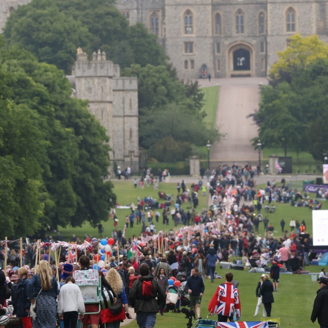 Millions attend platinum jubilee lunch parties across the UK