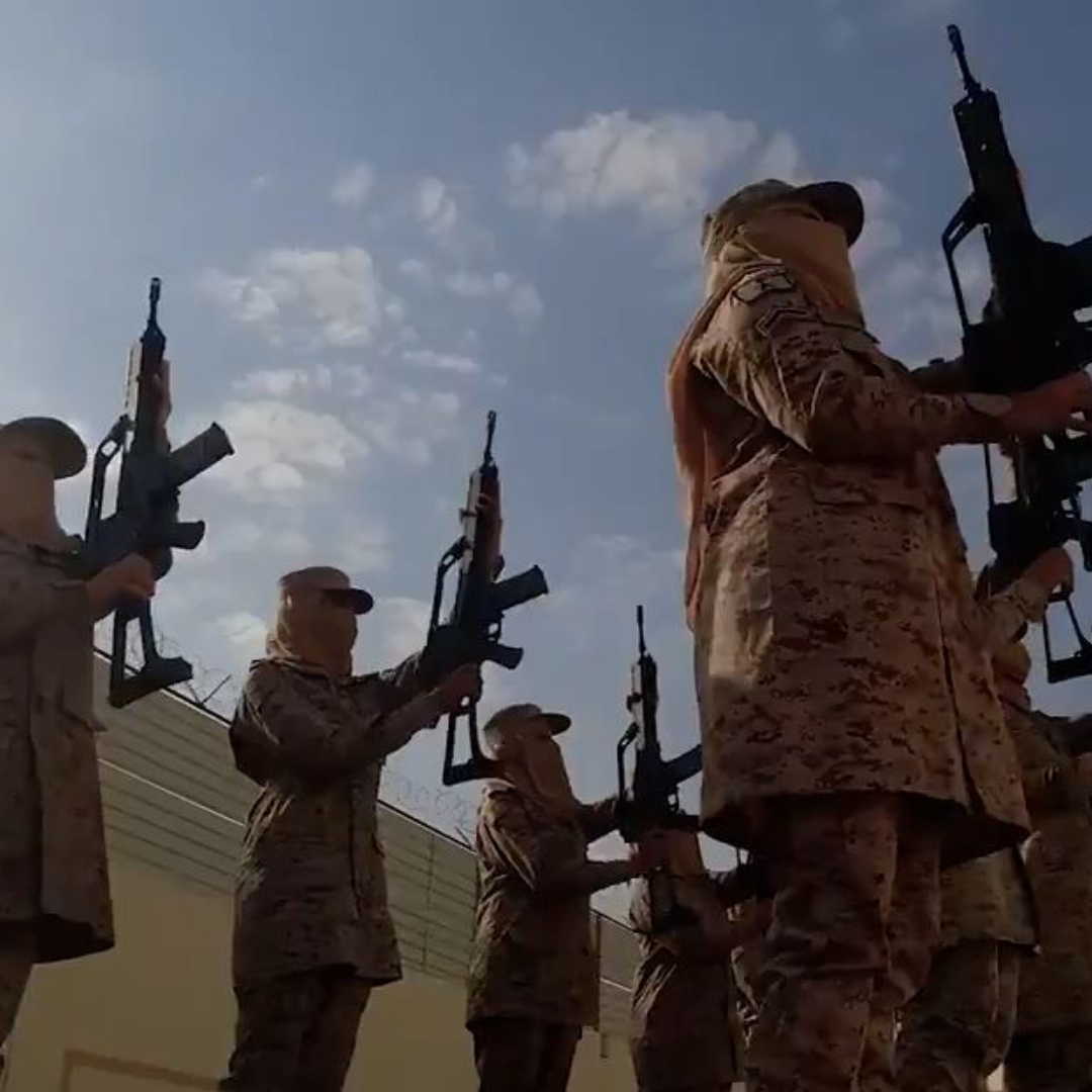 Watch the first group of Saudi female soldiers graduate
