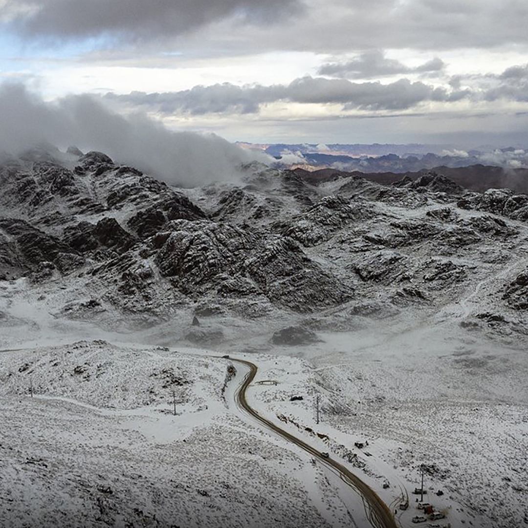 Watch Saudi Arabia's Tabuk region blanketed in snow
